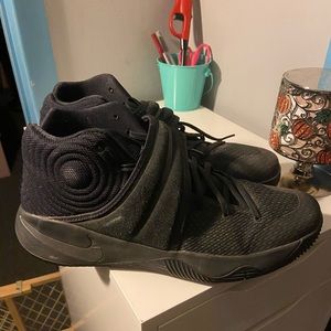 Kyrie 2 shoes